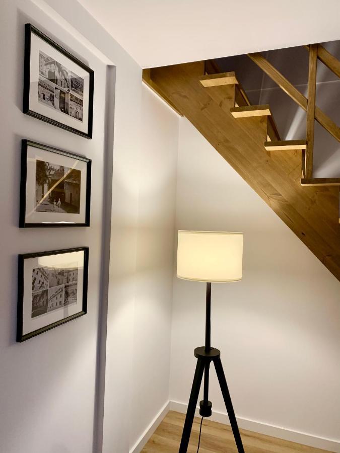 קלודז'קו Hotel, Apartament Pod Zlotym Lwem W Samym Centrum Miasta Z Darmowym Parkingiem VII מראה חיצוני תמונה