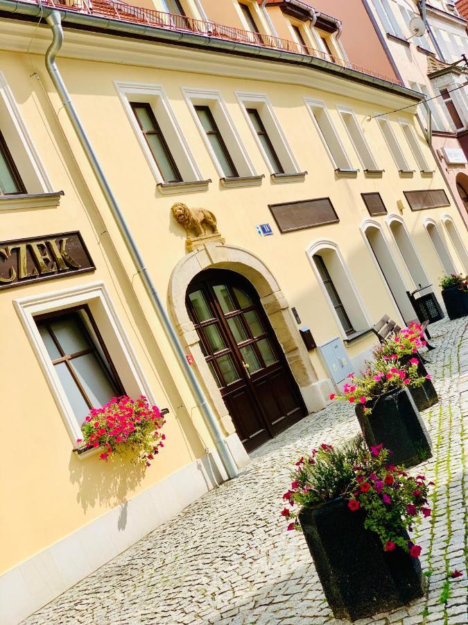 קלודז'קו Hotel, Apartament Pod Zlotym Lwem W Samym Centrum Miasta Z Darmowym Parkingiem VII מראה חיצוני תמונה