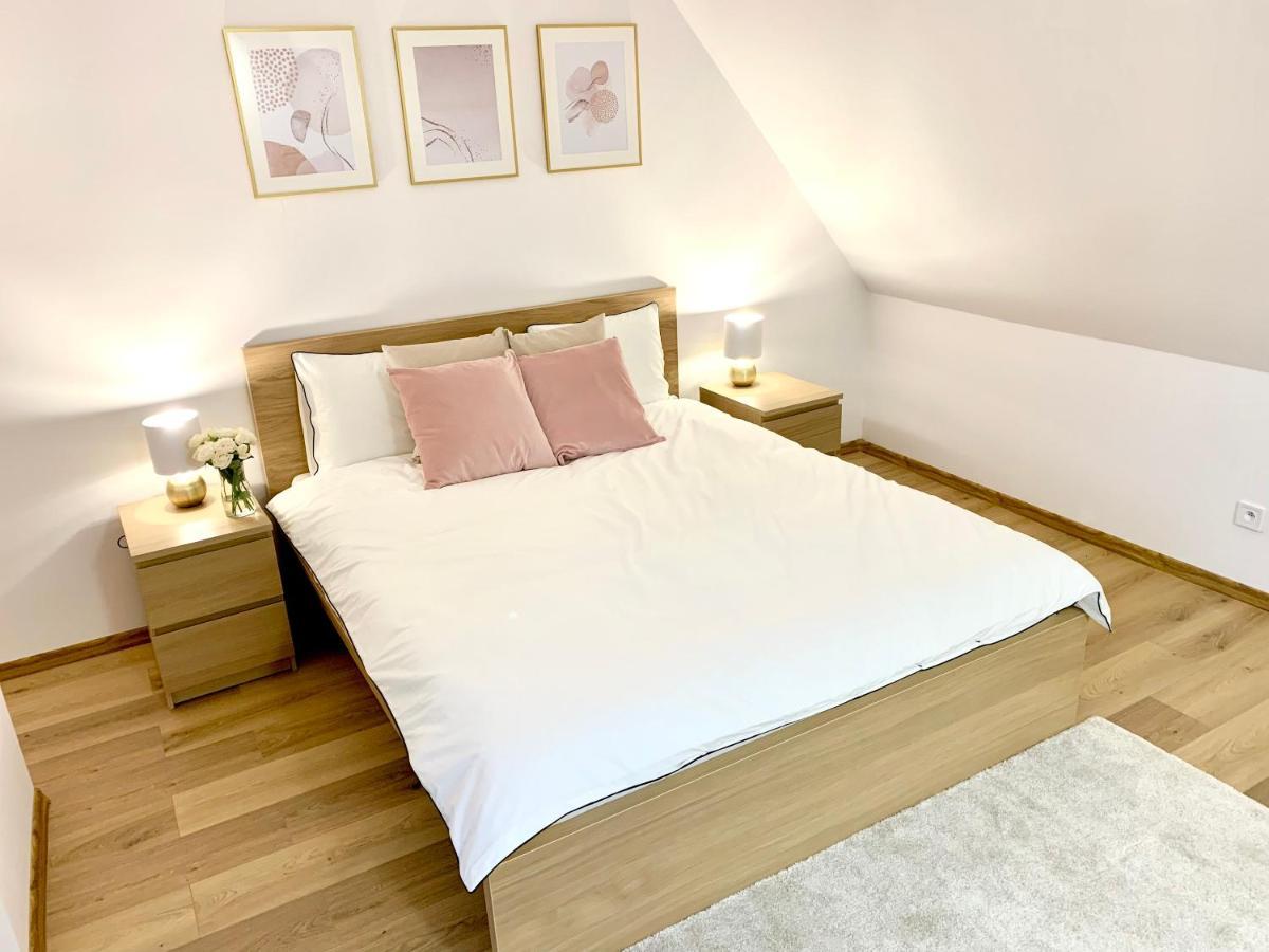 קלודז'קו Hotel, Apartament Pod Zlotym Lwem W Samym Centrum Miasta Z Darmowym Parkingiem VII מראה חיצוני תמונה